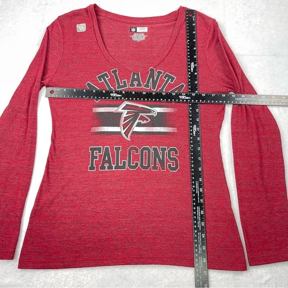 NFL Atlanta Falcons Shirt Womens Large Red Gonzalez 88 Long Sleeve Graphic‎ Tee - Picture 5 of 12